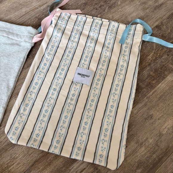 Princess Polly Dust Drawstring Dust Bag Set - Picture 4 of 4